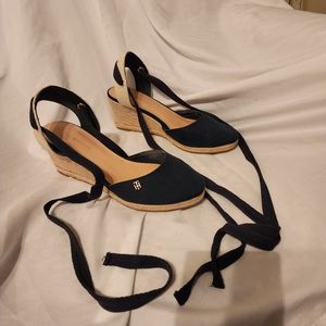 Tommy Hilfiger Navy Wedge Lace-up Espadrille 8 Fantastic Condition